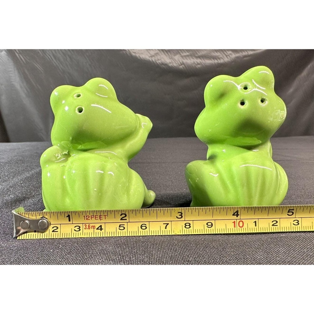 Vintage 1986 Artmark Froggy Frog Salt Pepper Shakers Ceramic Taiwan w/ Box - Picture 8 of 9